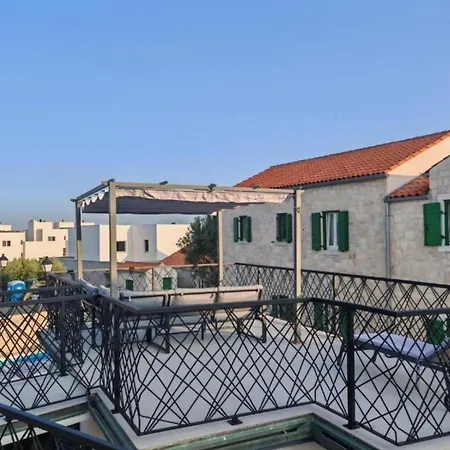 Sunset Apartment