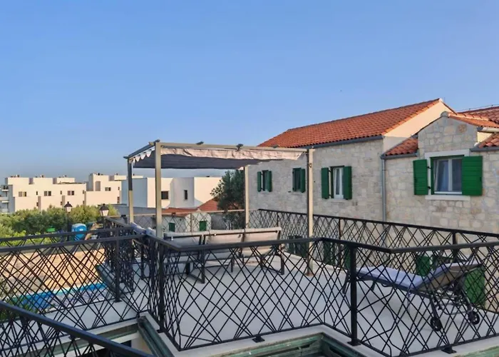 Sunset Apartment